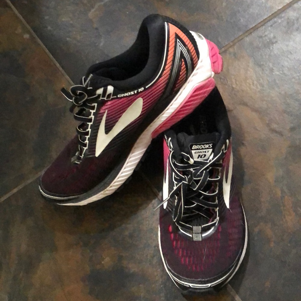 Brooks Ghost 10 - Barely worn!
